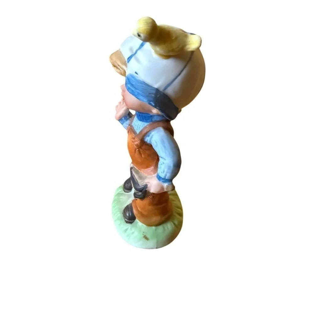 Vintage Homco Boy w/ Slingshot & Bird on Hat Figurine 5 in Multicolor porcelain‎